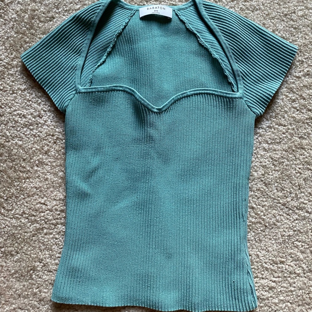 Babaton Sculpt Knit Sweetheart T-Shirt